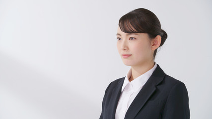 就職活動・新人・女性