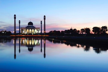 Obraz premium Sunset at Mosque