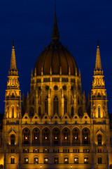 Fototapeta na wymiar Hungarian Parliament Building Dome at night.