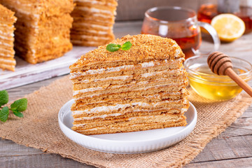 Honey cake