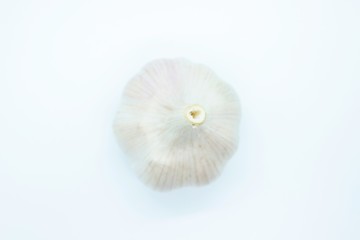 Obraz na płótnie Canvas Garlic head located on a white background