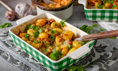 Gratinated gnocchi with cheese