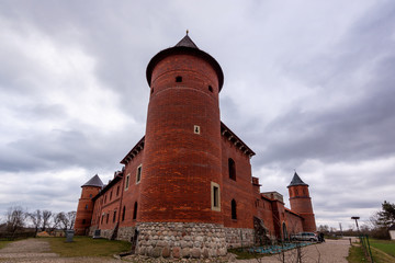 Zamek w Tykocinie – zamek królewski z XV wieku położony na prawym brzegu rzeki Narwi w...