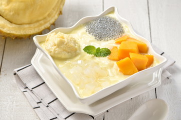 Frozen Mango Milk Sago