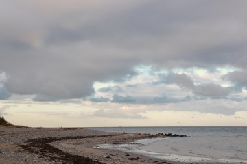 Wolken über der Ostsee Küste