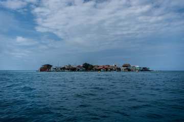 la isla mas poblada del mundo