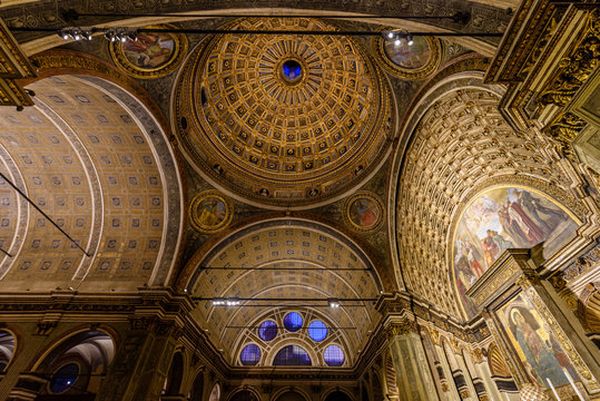 Milano chiesa di San Satiro con prospettiva del Bramante