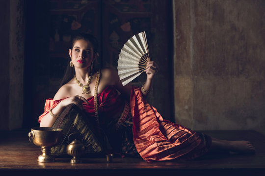 Thai women in traditional Thai dress,Set in the Ayutthaya period