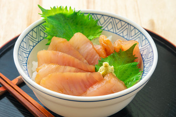 びんちょうまぐろの漬け丼