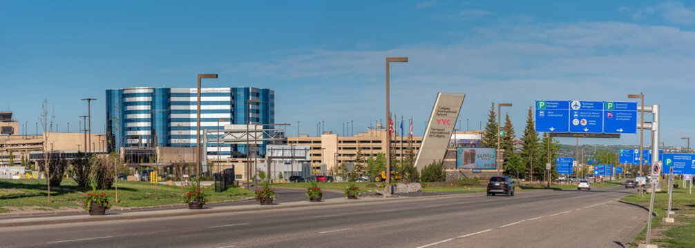 Calgary, Alberta - June 2, 2019: Entrance To Calgary's Main International Airport. The Calgary Airport Is One Of The Busiest Airports In Canada.