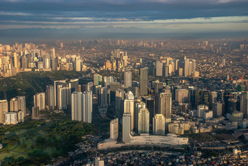 Fototapeta premium The city of Manila in the Philippines just after daybreak