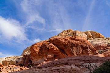 Fototapeta premium Morning nature view of the famous Red Rock Canyon