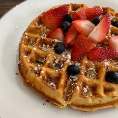waffle with berries