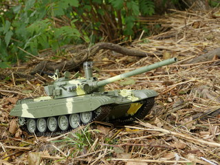 Fototapeta na wymiar Tank T72 side view rc model