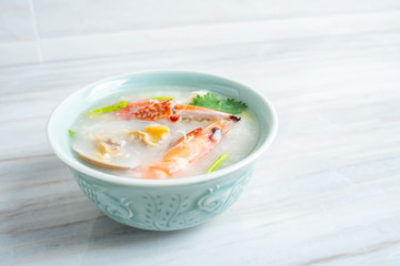 Chinese Chaoshan casserole porridge, a bowl of shrimp and crab porridge