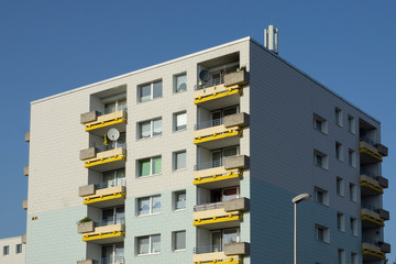 Mehrfamilienhaus mit Flachdach, Kamen, Nordrhein-Westfalen, Deutschland, Europa