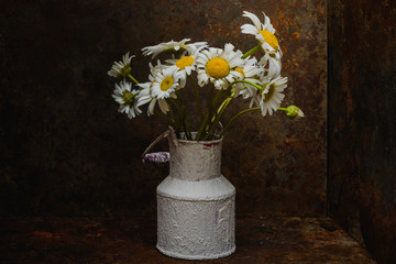 Daisy blooming flowers- vintage vase metal