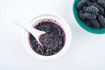 Nutritious and delicious mulberry jam