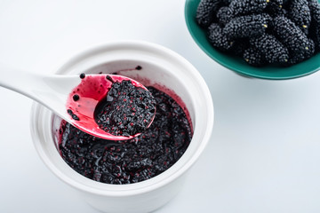 Nutritious and delicious mulberry jam