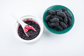 Nutritious and delicious mulberry jam
