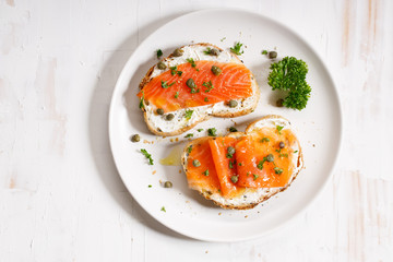 smoked salmon toast with cream cheese and pickle