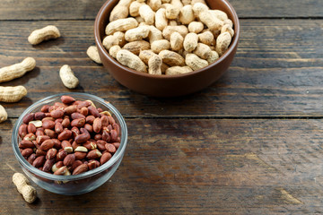 unshelled peanuts in a plate