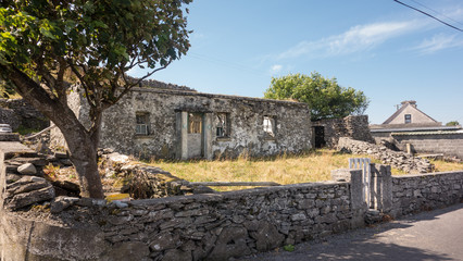 Ruined, abandoned cottage on Inishmaan (Inis Meain), one of the Aran Islands off the coast of...