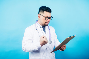 An Asian male doctor，Male doctor with stethoscope