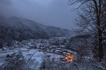 岐阜県 白川郷 雪景色 朝