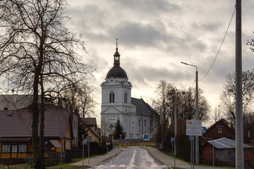 Kościół Rzymskokatolicki pw Świętej Trójcy w Juchnowcu Kościelnym,Podlasie, Polska © podlaski49