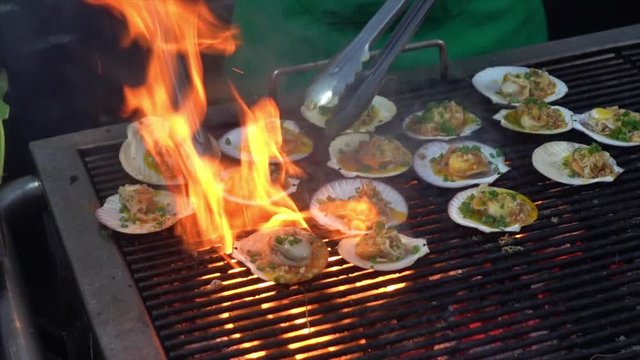 grilling shell or scallop with butter and garlic