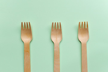 Disposable crockery for party essentials