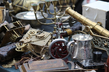 Mercatino delle pulci