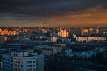 Obraz premium sunset over the city