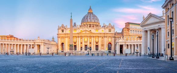 Fotobehang Blauwe hemel Panorama of the square and the Basilica of St. Peter in the Vatican at sunrise  © Tortuga