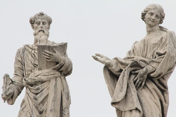 Fototapeta na wymiar statue del colonnato