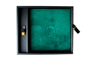 Beautiful Malachite wedding photobook and Usb flash drive in black wooden box. Wedding concept