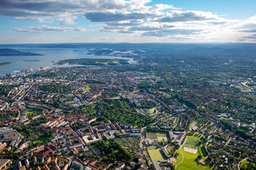 Looking down on Oslo - obrazy, fototapety, plakaty