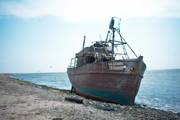 Shipwreck boat landscape ocean along the coast of paracas peru
