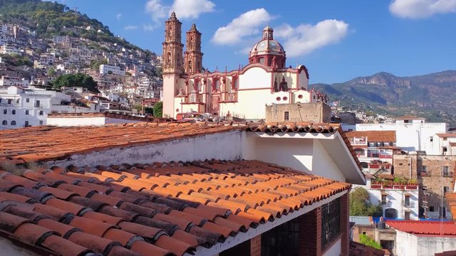 Panoramic view of Church of Santa Prisca de Taxco (The Parroquia de Santa Prisca) from the opposite side of historic city center