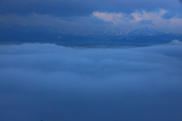 岩手県　奥羽山脈と雲海