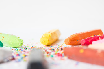 カラフルの画材のオイルクレヨン