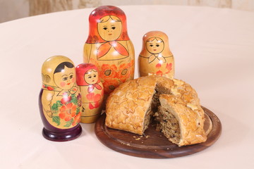 Puff pastry pie with chicken and mushrooms © Pretti