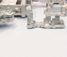 aluminium die casting products made from high pressure injection machine using molten metal and...