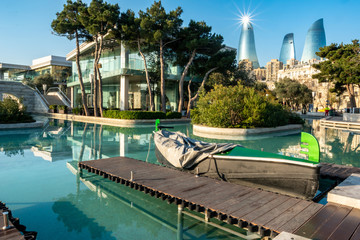 Fototapeta na wymiar Little Venice water park on Baku Boulevard.