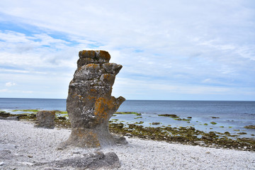 K&uuml;ste mit Raukensteinen bei Langhammar
