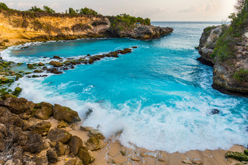 Blue Lagoon auf Nusa Ceningan, Indonesien