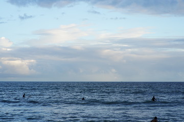 Obraz premium 湘南サーファーと水平線