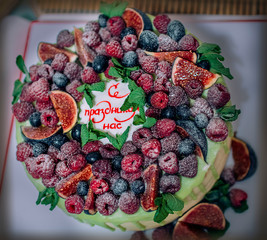 cake with berries