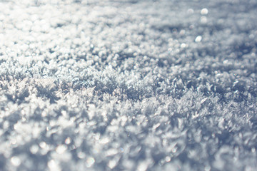 Schneekristalle und Schneeflocken